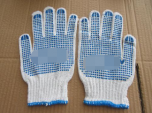 Gloves QC inspection